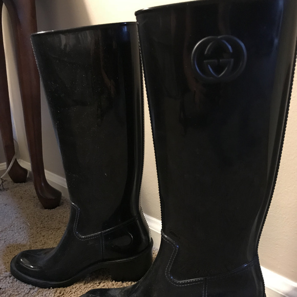 black gucci rain boots